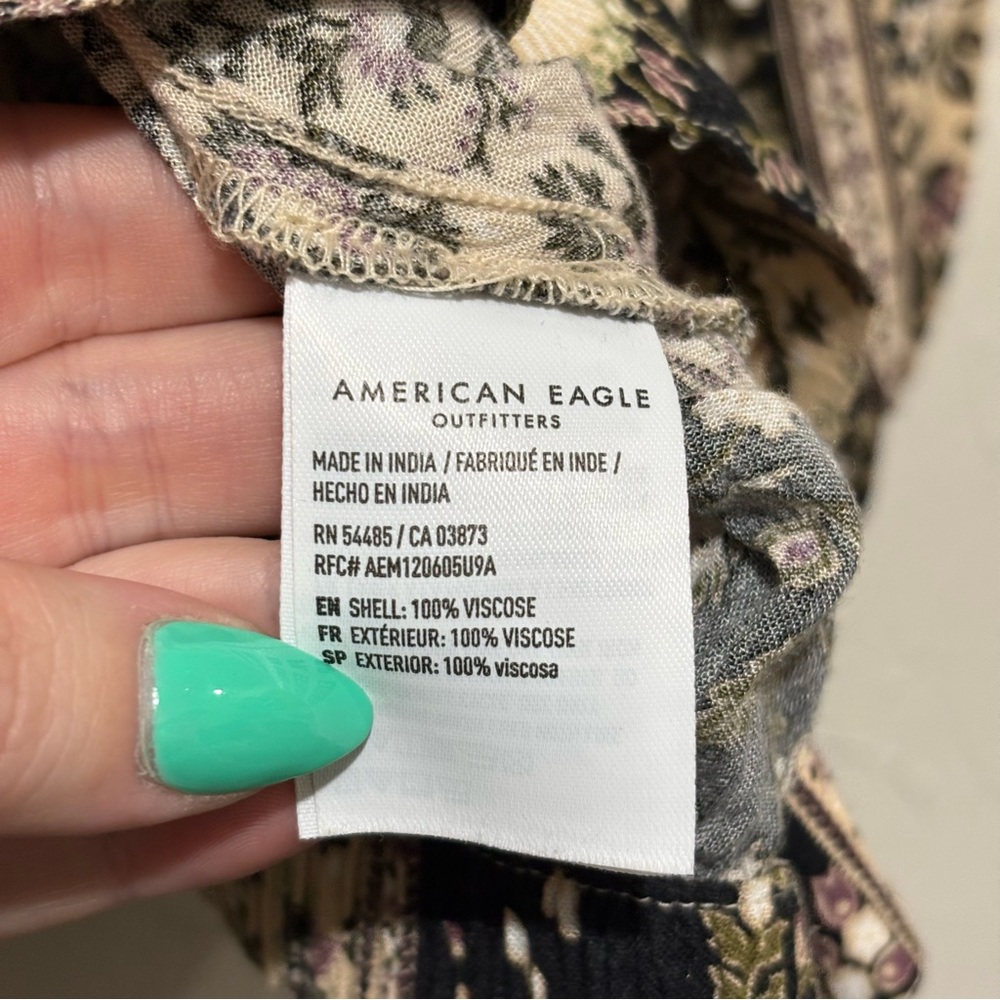 American Eagle floral bohemian surplice 3/4 sleeve blouse (XL) - Picture 6 of 6
